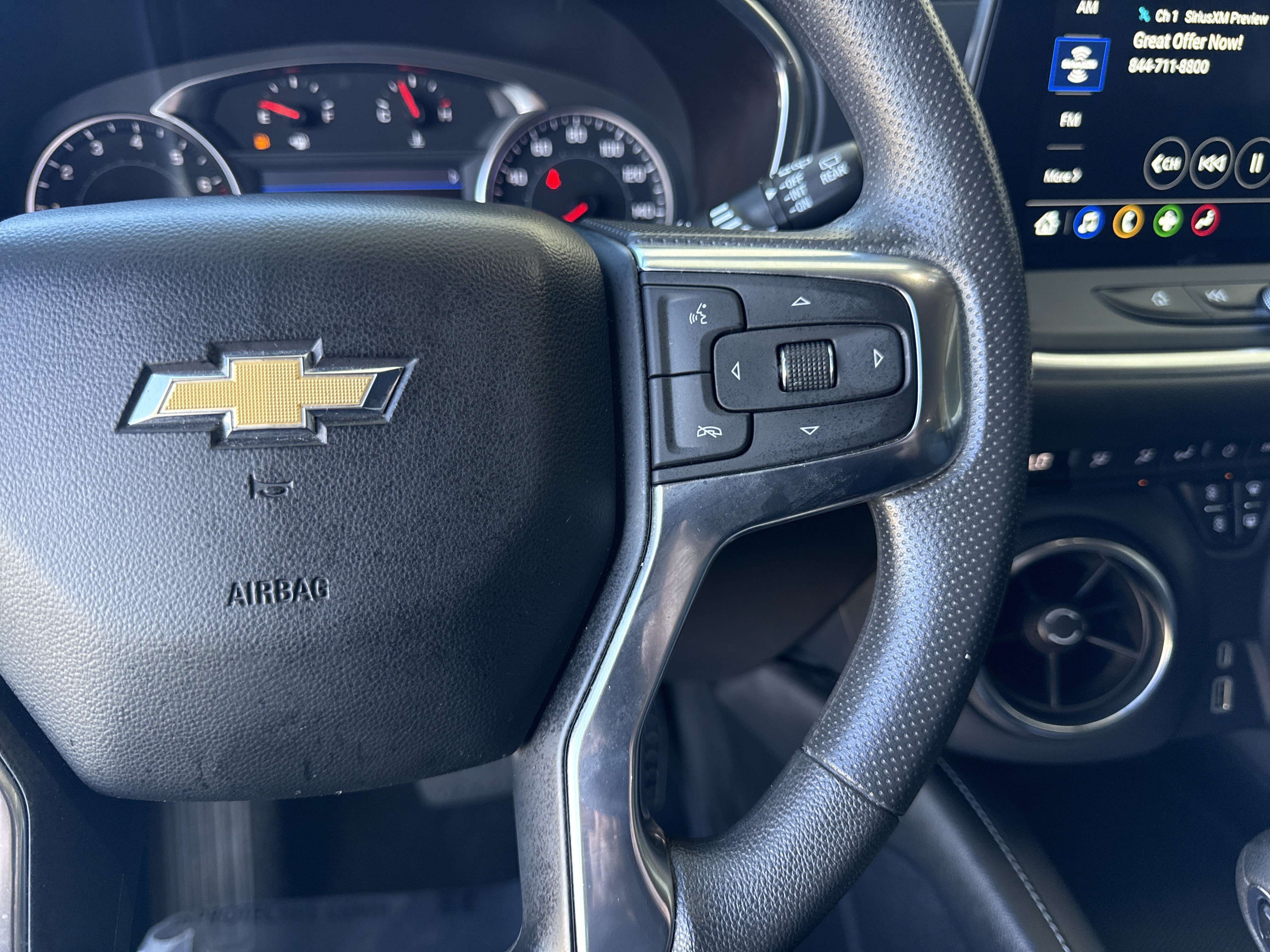 Used 2024 Chevrolet Blazer LT FWD image 19