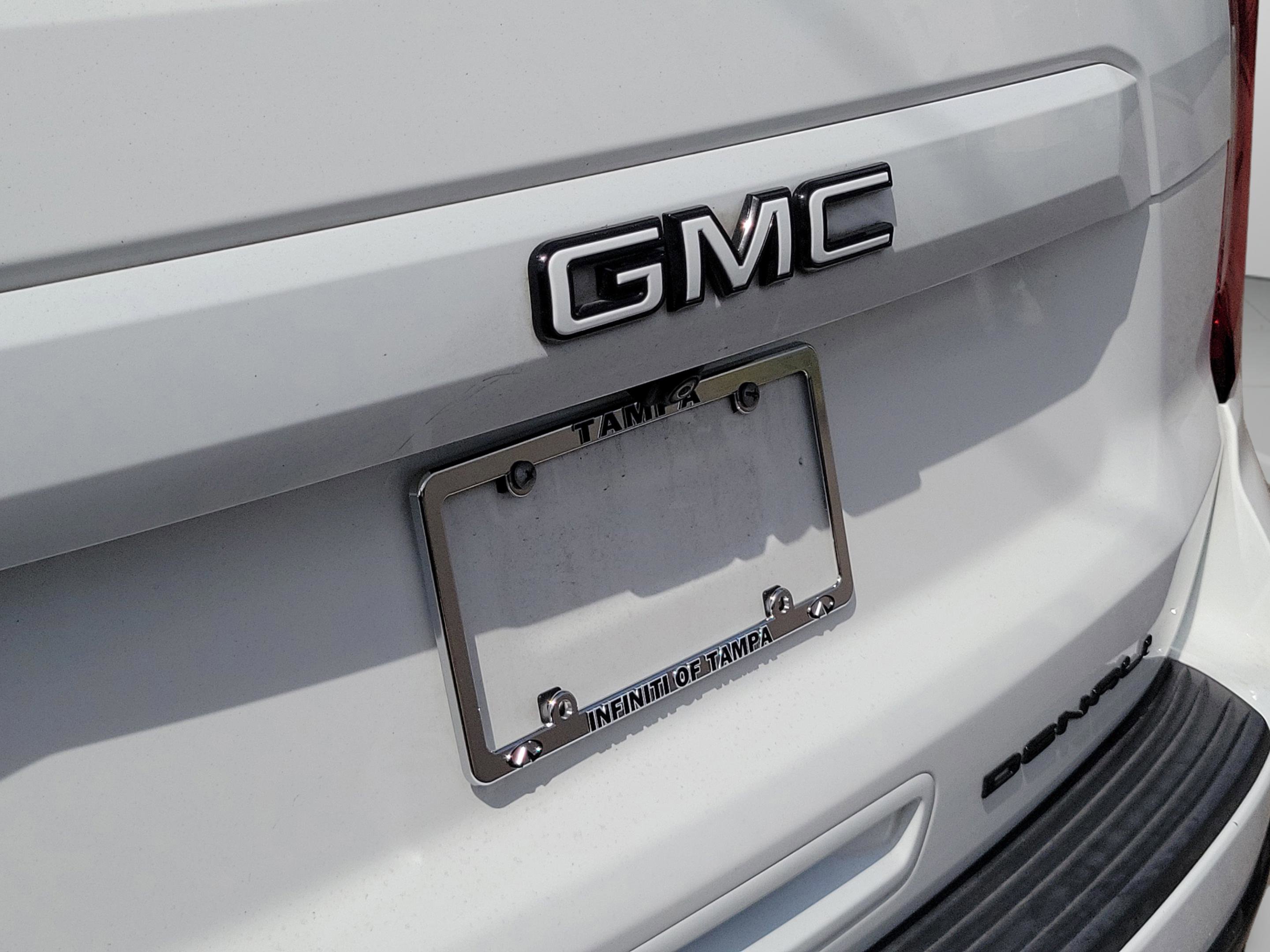 Used 2022 GMC Yukon XL Denali image 6