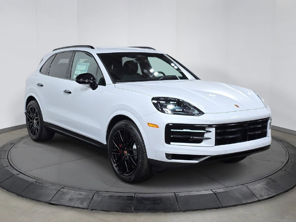 Certified 2026 Porsche Cayenne S AWD/4WD image 9