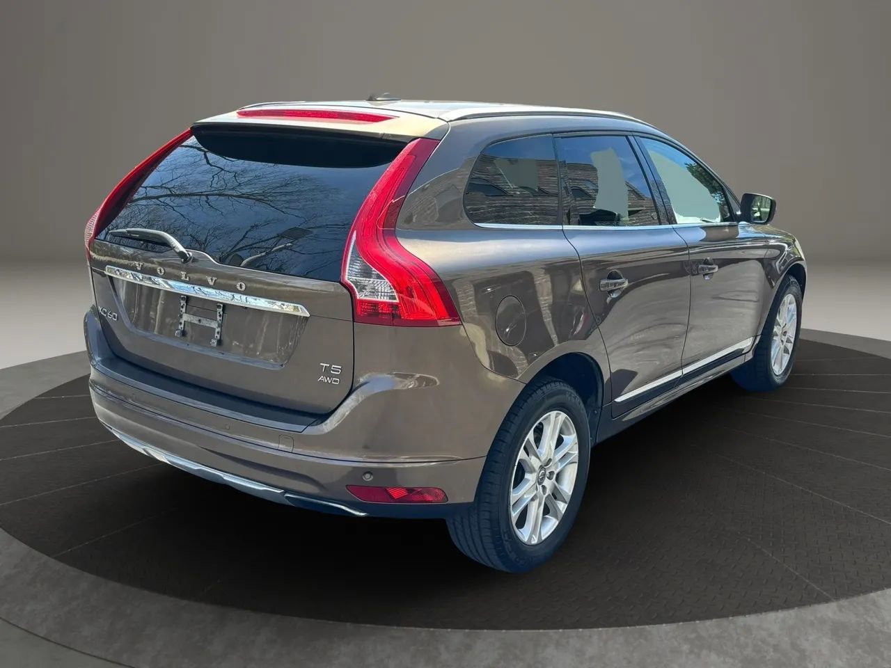 Used 2015 Volvo XC60 T5 AWD/4WD image 12