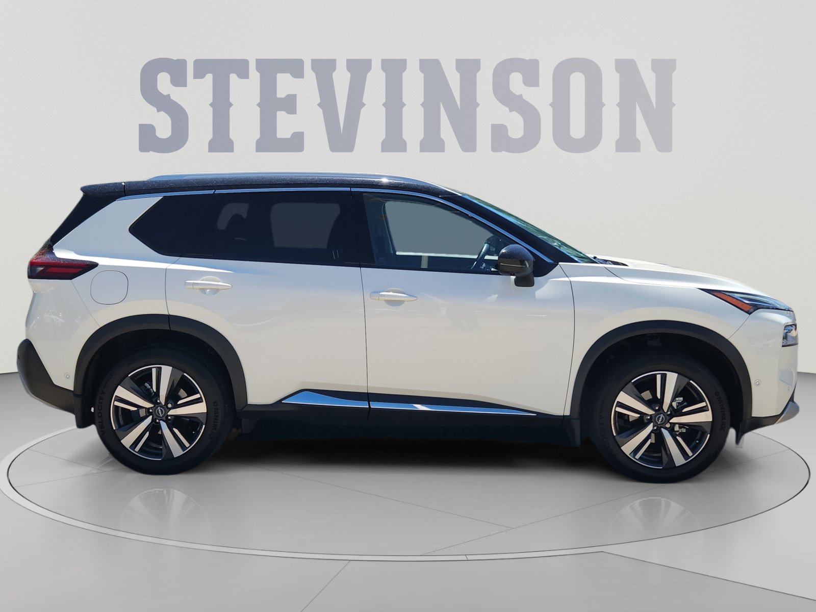 Used 2022 Nissan Rogue Platinum w/ Head-Up Display Package AWD/4WD image 6