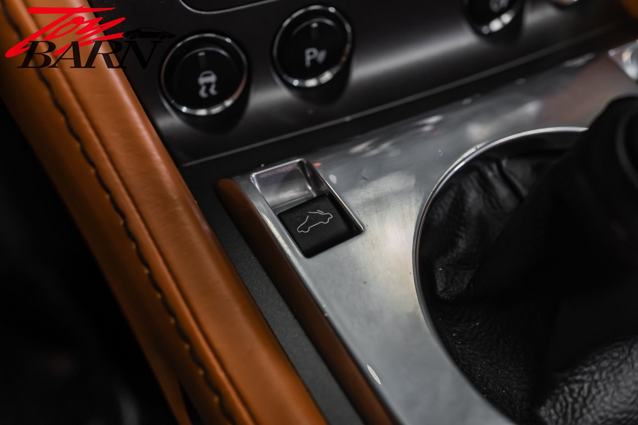 Used 2009 Aston Martin V8 Vantage Roadster RWD image 41