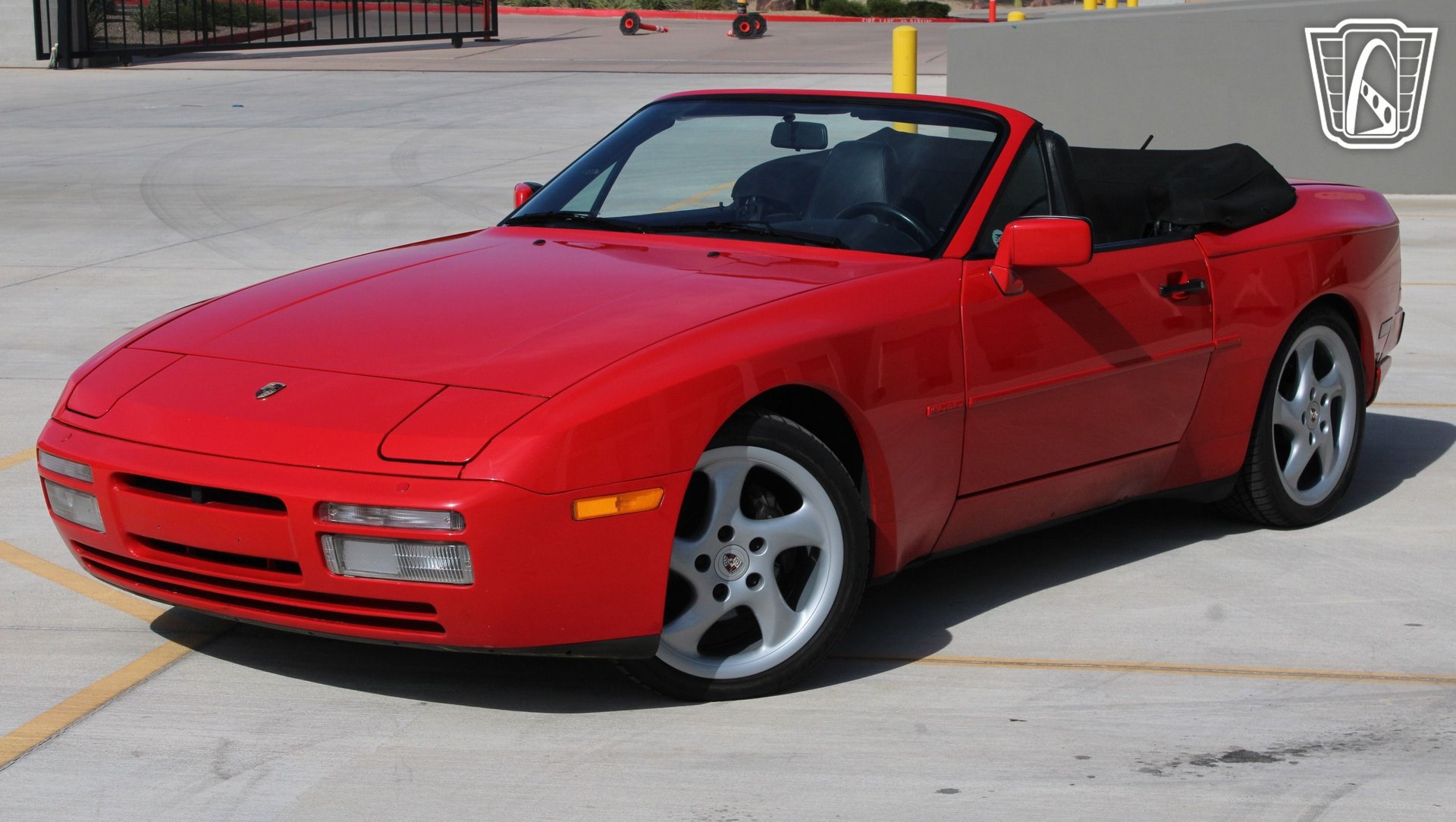 Used 1991 Porsche 944 Cabriolet RWD image 2