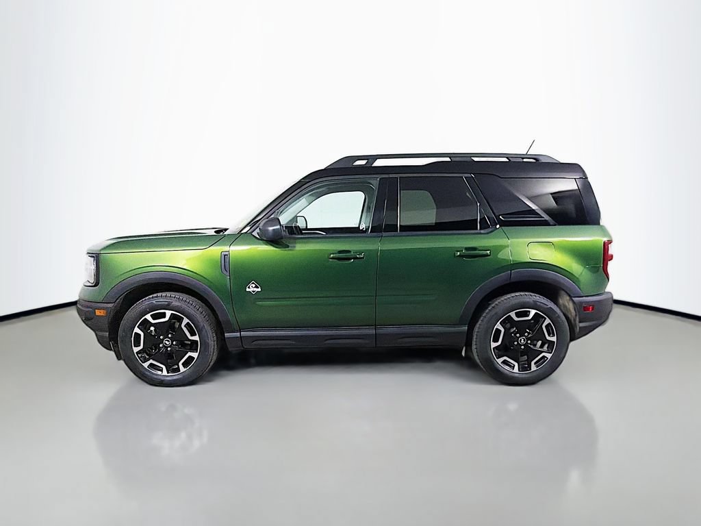 Used 2023 Ford Bronco Sport Outer Banks w/ Tech Package AWD/4WD image 9