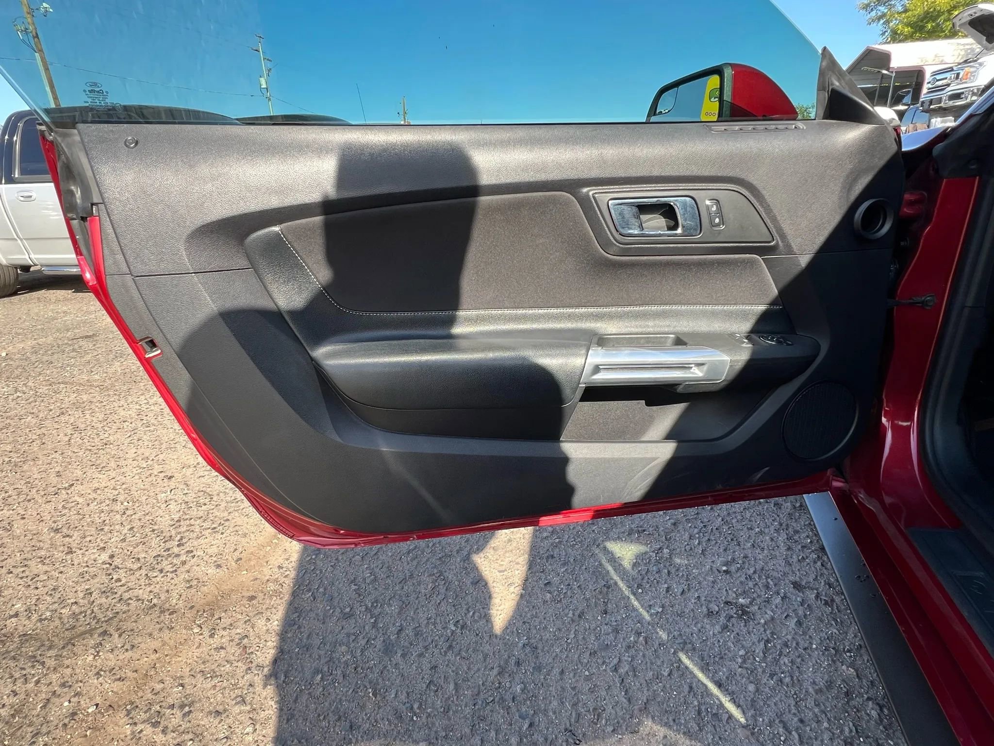 Used 2017 Ford Mustang Coupe image 12