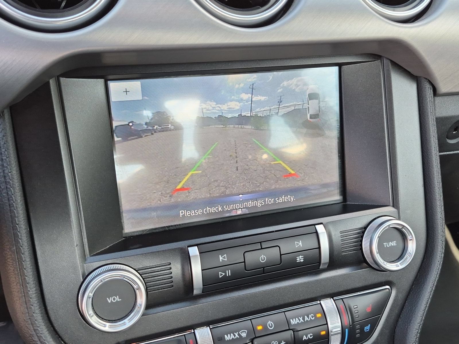 Used 2020 Ford Mustang Premium w/ Ford Safe & Smart Package RWD image 23