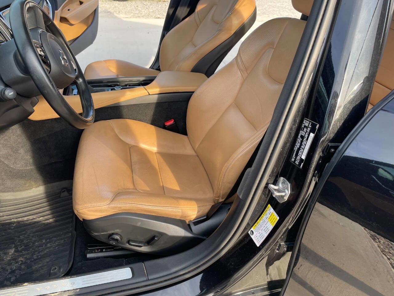 Used 2018 Volvo S90 T5 Momentum w/ Convenience Package AWD/4WD image 14