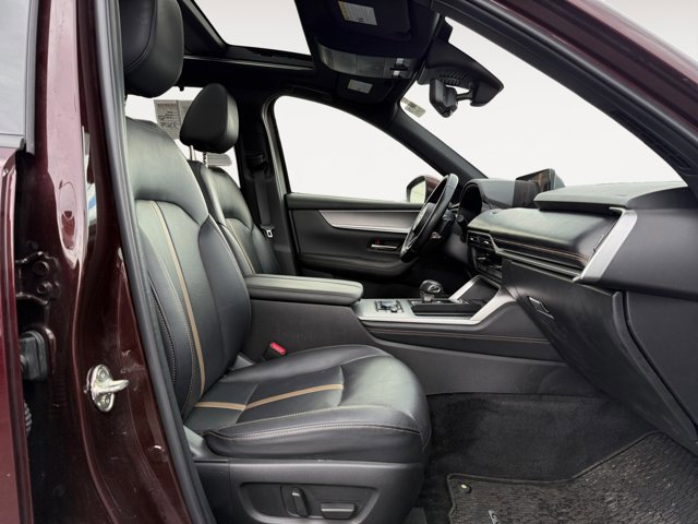 Used 2024 MAZDA CX-90 3.3 Turbo w/ Premium Plus Pkg image 17