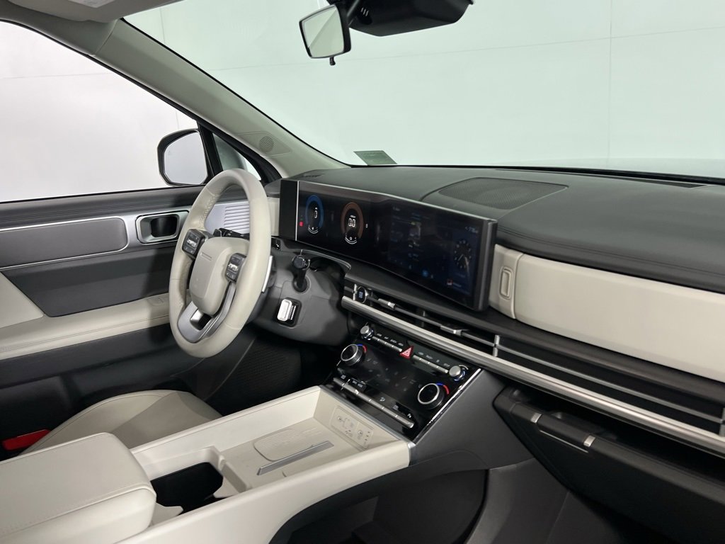 Used 2024 Hyundai Santa Fe SEL image 35