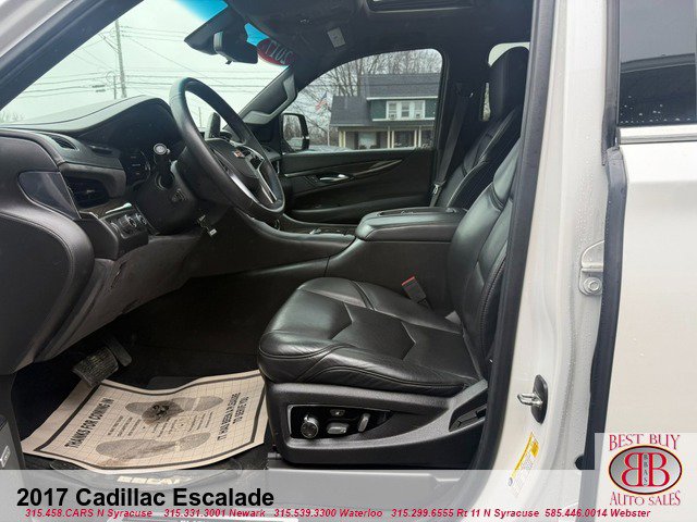 Used 2017 Cadillac Escalade Platinum image 10