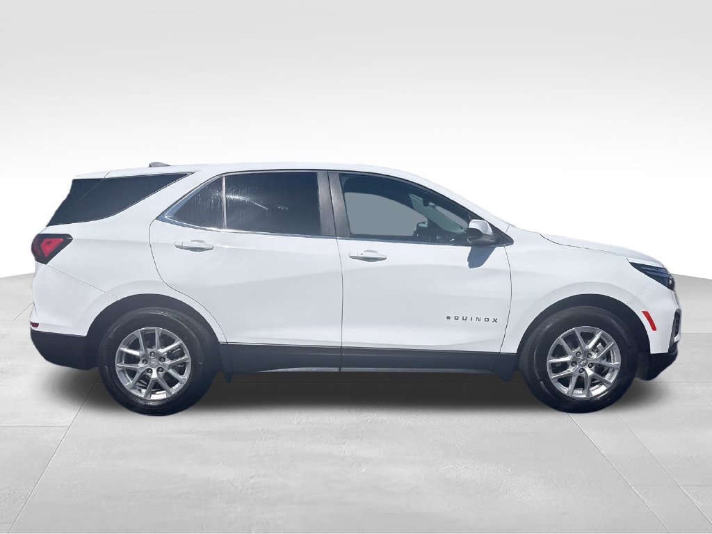 Used 2024 Chevrolet Equinox LT FWD image 12