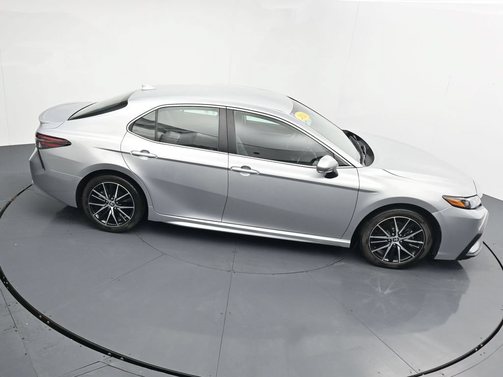 Used 2024 Toyota Camry SE FWD image 32