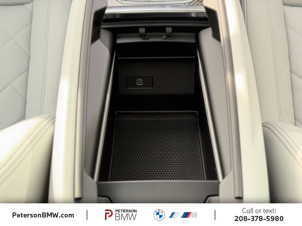 New 2026 BMW X5 M60i image 17