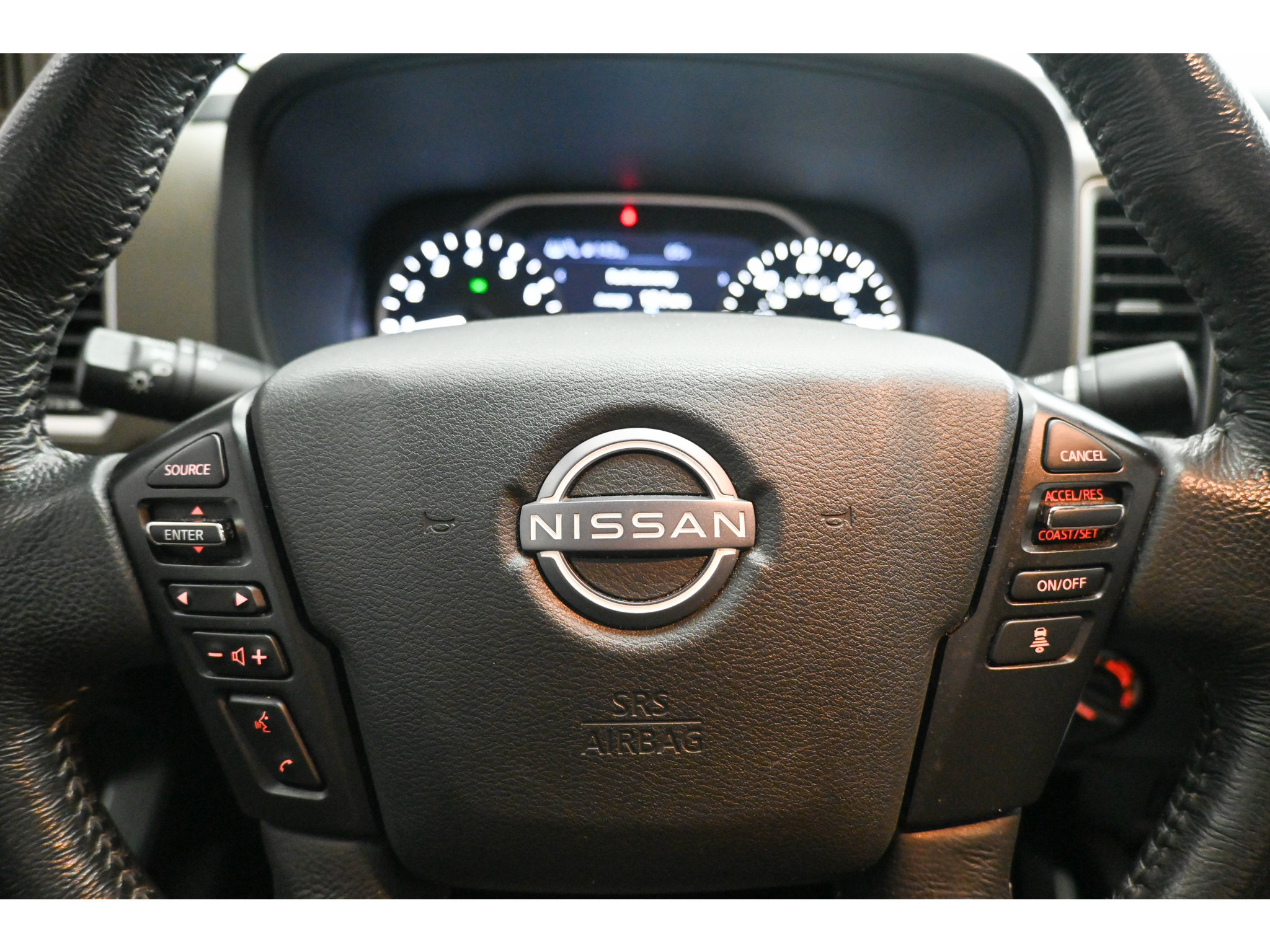 Used 2022 Nissan Frontier SV w/ Technology Package AWD/4WD image 31