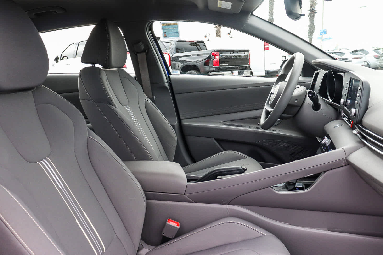 Used 2023 Hyundai Elantra SEL image 23