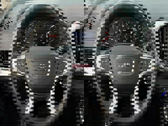 Used 2023 GMC Terrain SLE w/ Driver Convenience Package image 13