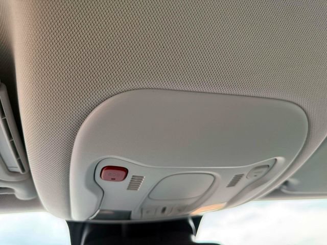 Certified 2021 Jeep Renegade Latitude w/ Convenience Group AWD/4WD image 29