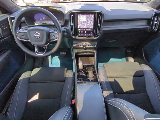 Used 2023 Volvo C40 P8 Recharge Ultimate AWD/4WD image 27