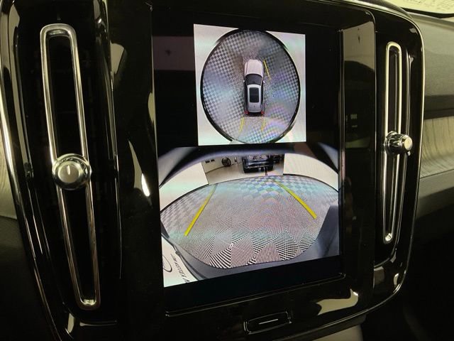 New 2026 Volvo XC40 B5 Plus w/ Protection Package Premier image 14