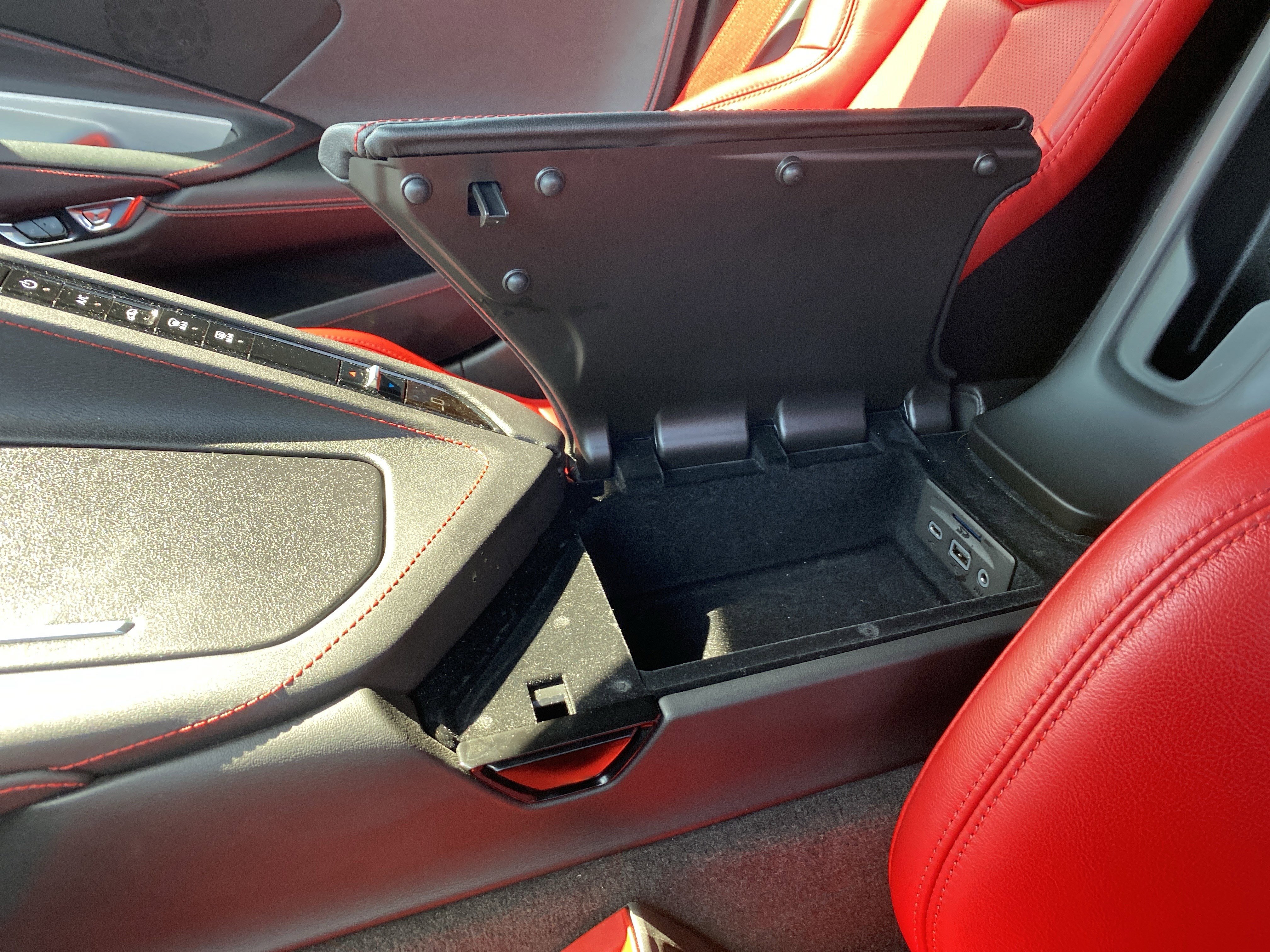 Used 2020 Chevrolet Corvette Stingray Coupe w/ 1LT image 35