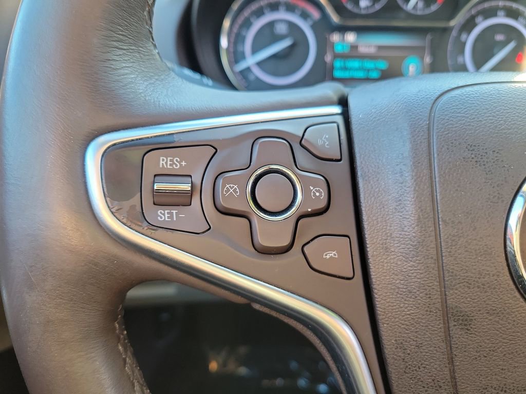 Used 2016 Buick Regal image 21