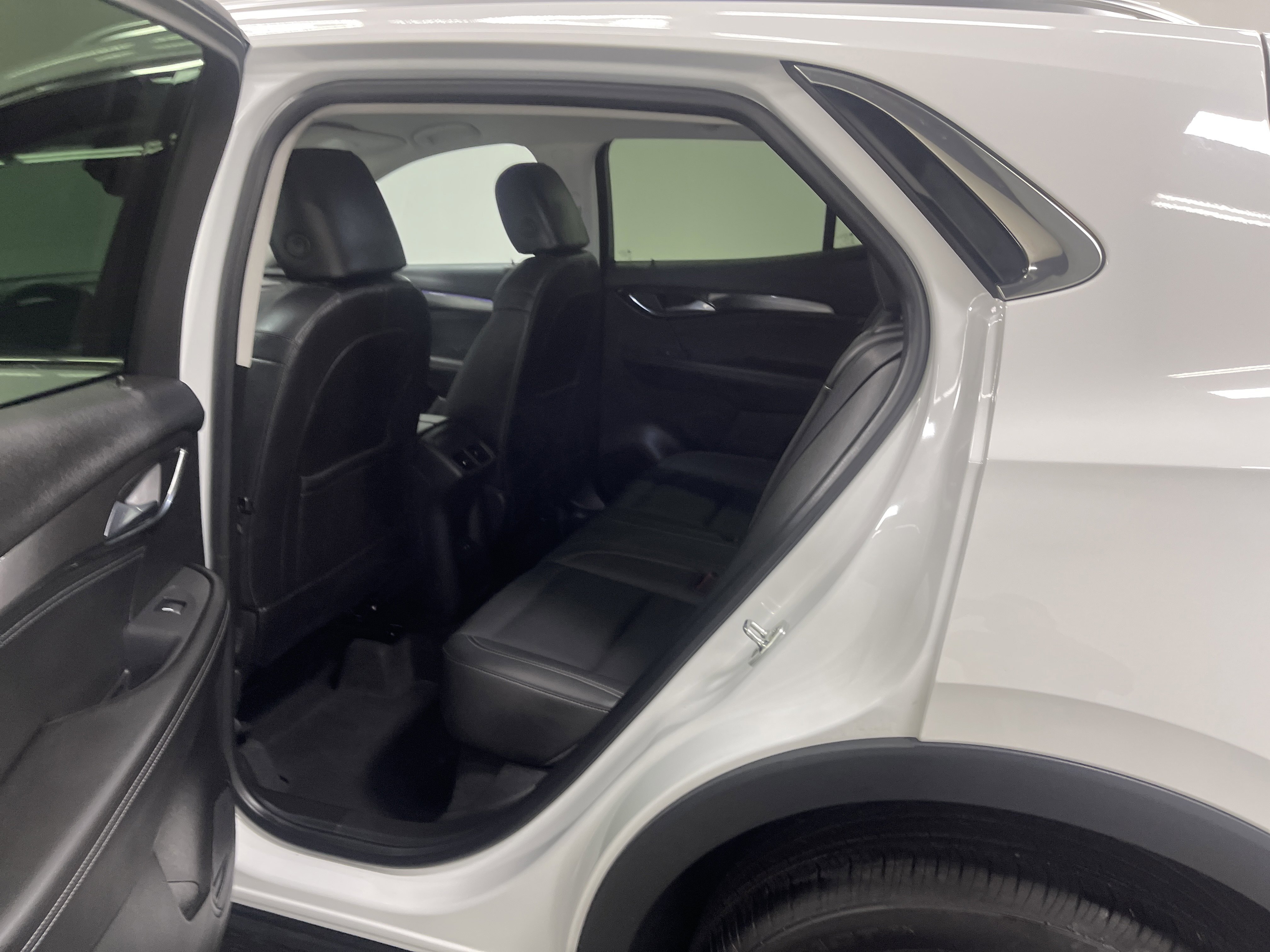 Used 2025 Buick Envision Preferred image 13