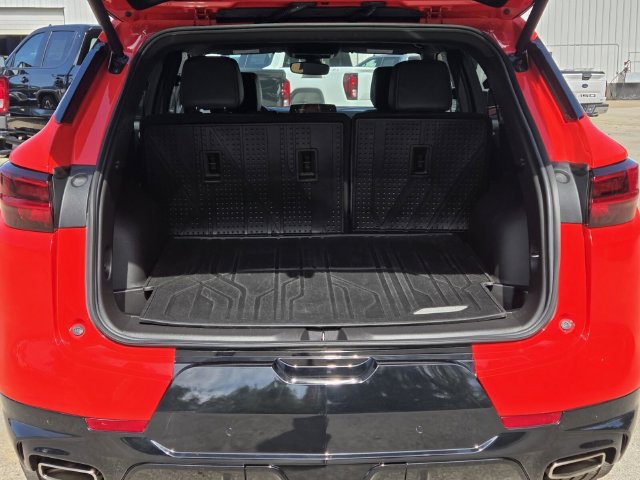 Used 2025 Chevrolet Blazer RS w/ LPO, Floor Liner Package AWD/4WD image 11