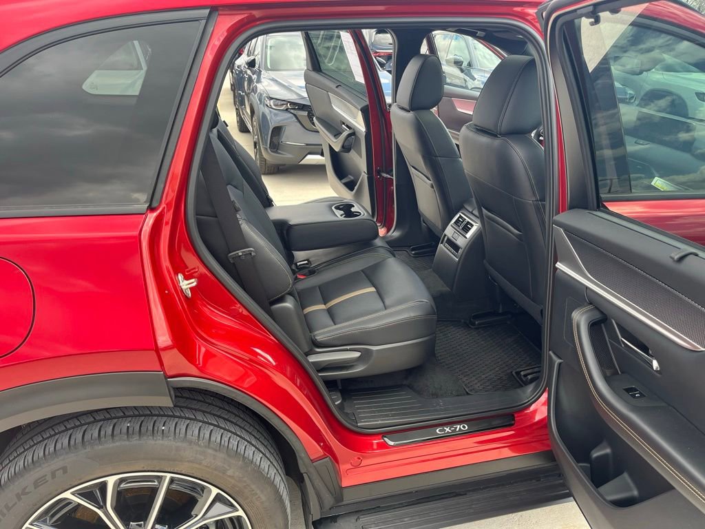 Certified 2025 MAZDA CX-70 Plug-In Hybrid w/ Premium Plus image 15