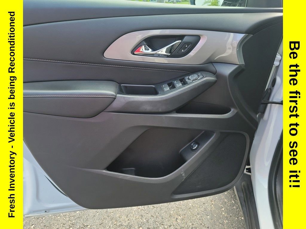 Used 2019 Chevrolet Traverse LT image 10