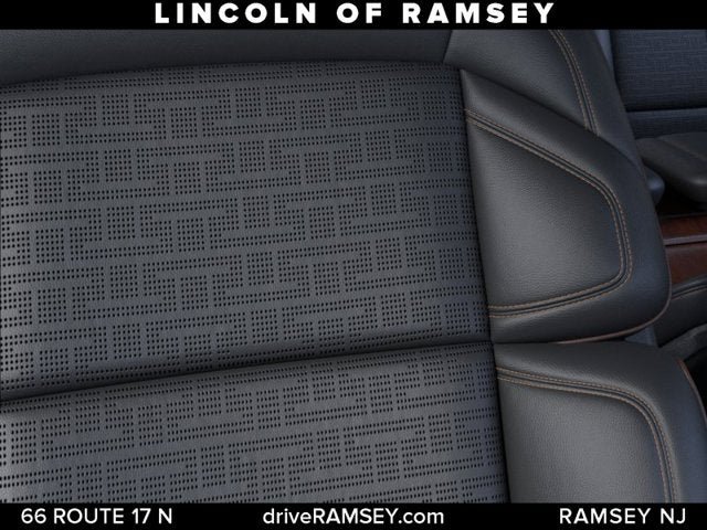 New 2026 Lincoln Navigator Black Label AWD/4WD image 17