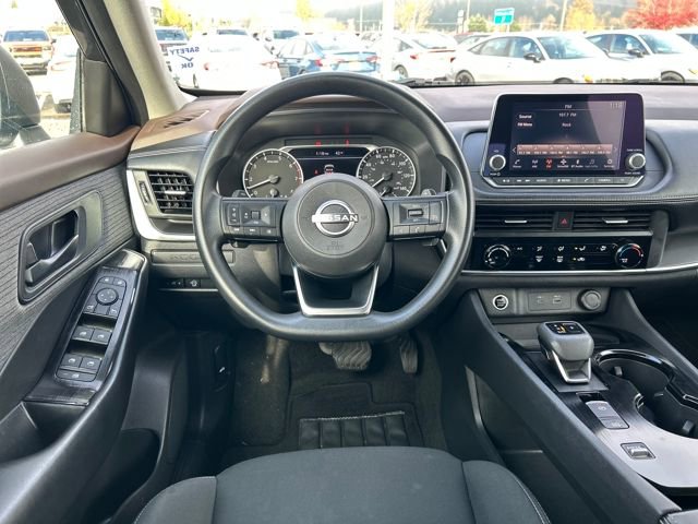 Used 2023 Nissan Rogue S image 21