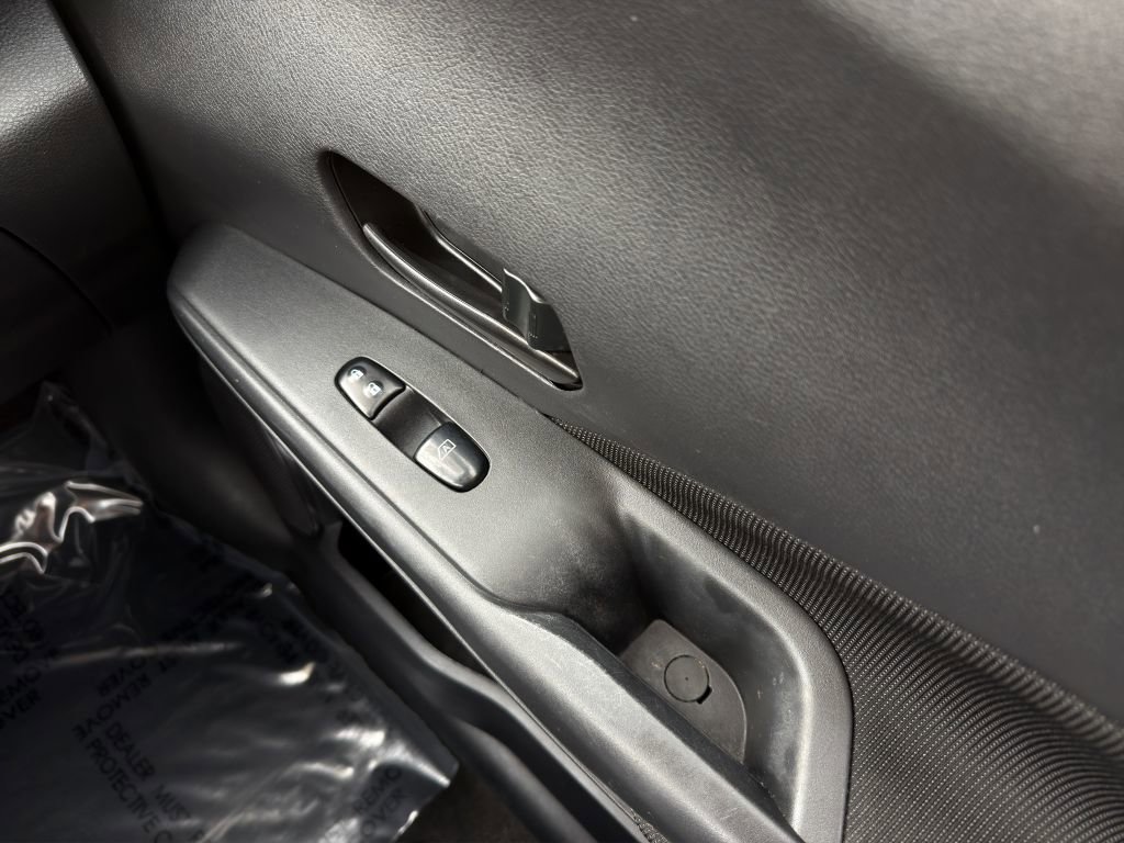 Used 2023 Nissan Kicks S FWD image 15