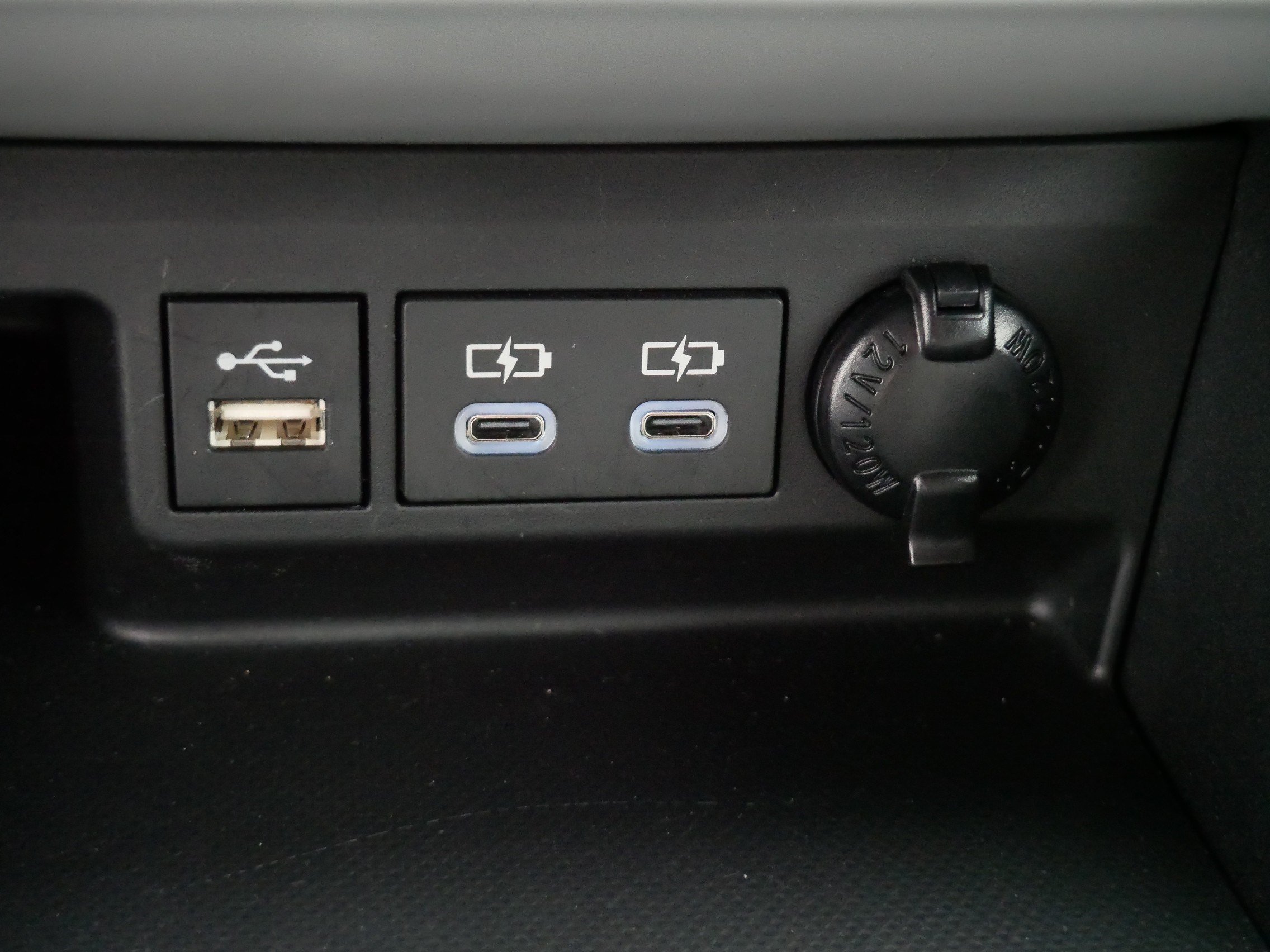 Certified 2026 Toyota Highlander XLE AWD/4WD image 29