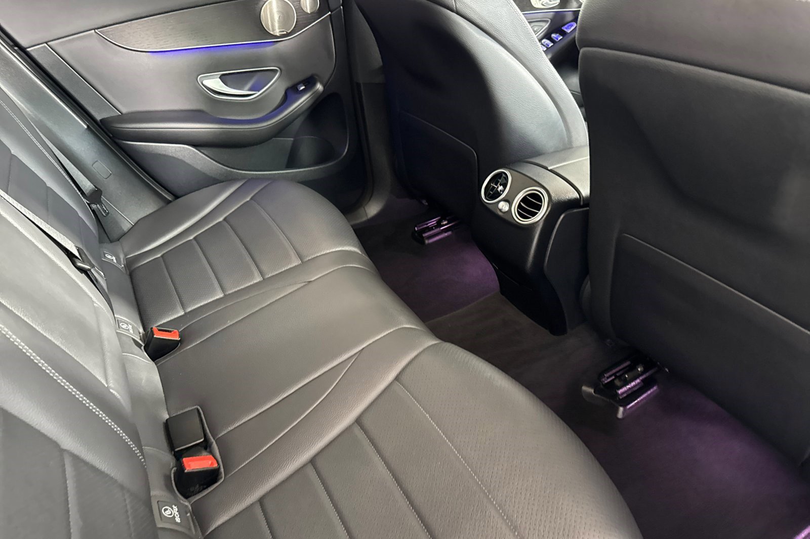 Used 2021 Mercedes-Benz GLC 300 4MATIC image 32