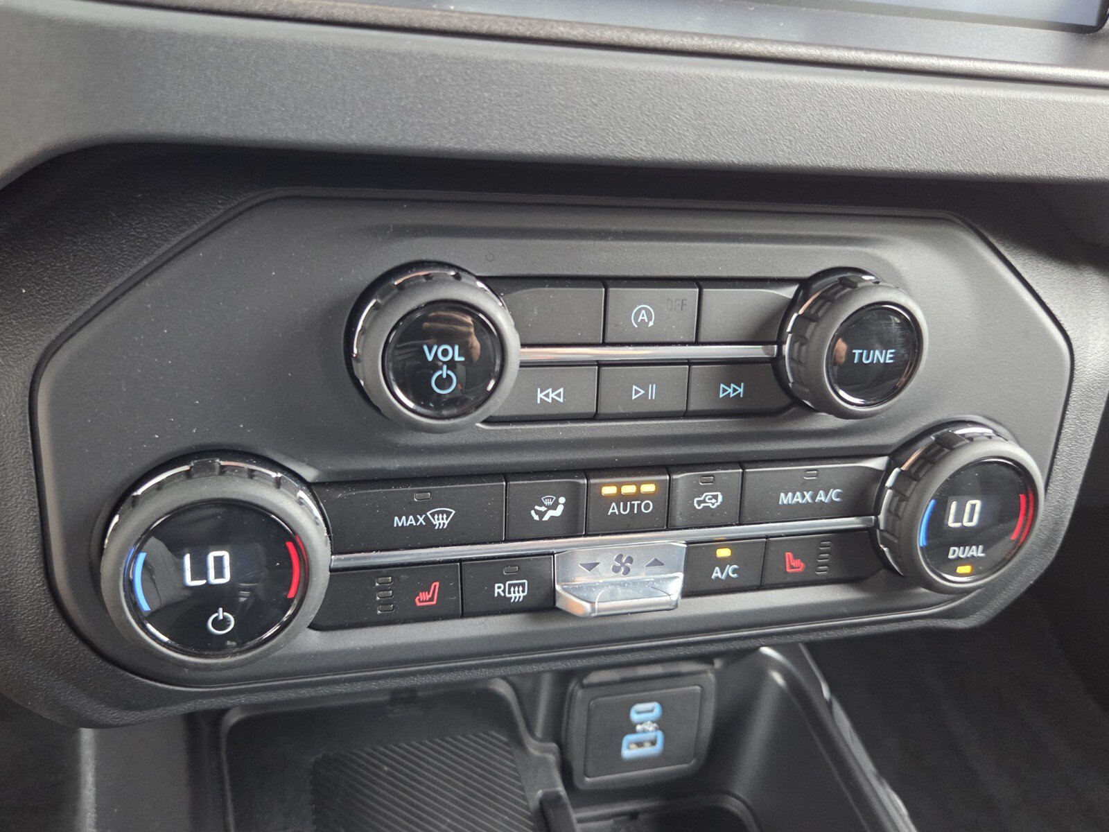 Used 2025 Ford Bronco Big Bend AWD/4WD image 29