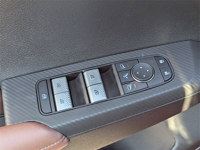 New 2025 Mitsubishi Outlander SEL image 13