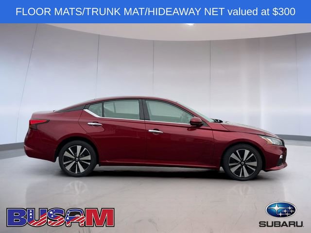 Used 2021 Nissan Altima 2.5 SV w/ SV Premium Package image 3
