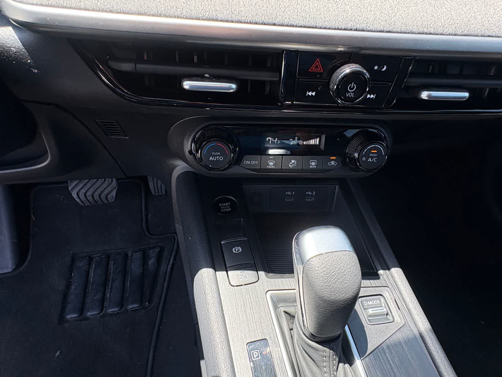 Used 2026 Nissan Kicks SV FWD image 15