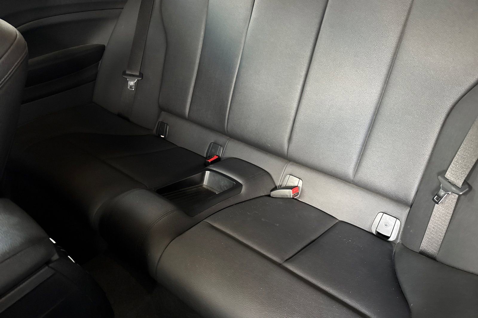 Used 2020 BMW 230i Coupe w/ M Sport Package image 14