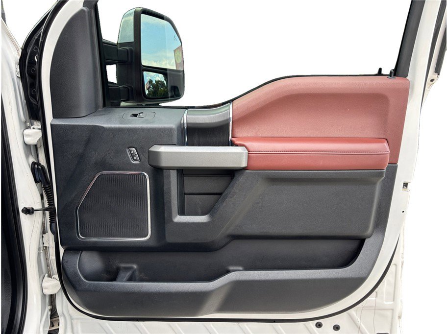 Used 2018 Ford F250 Platinum w/ Platinum Ultimate Package image 49