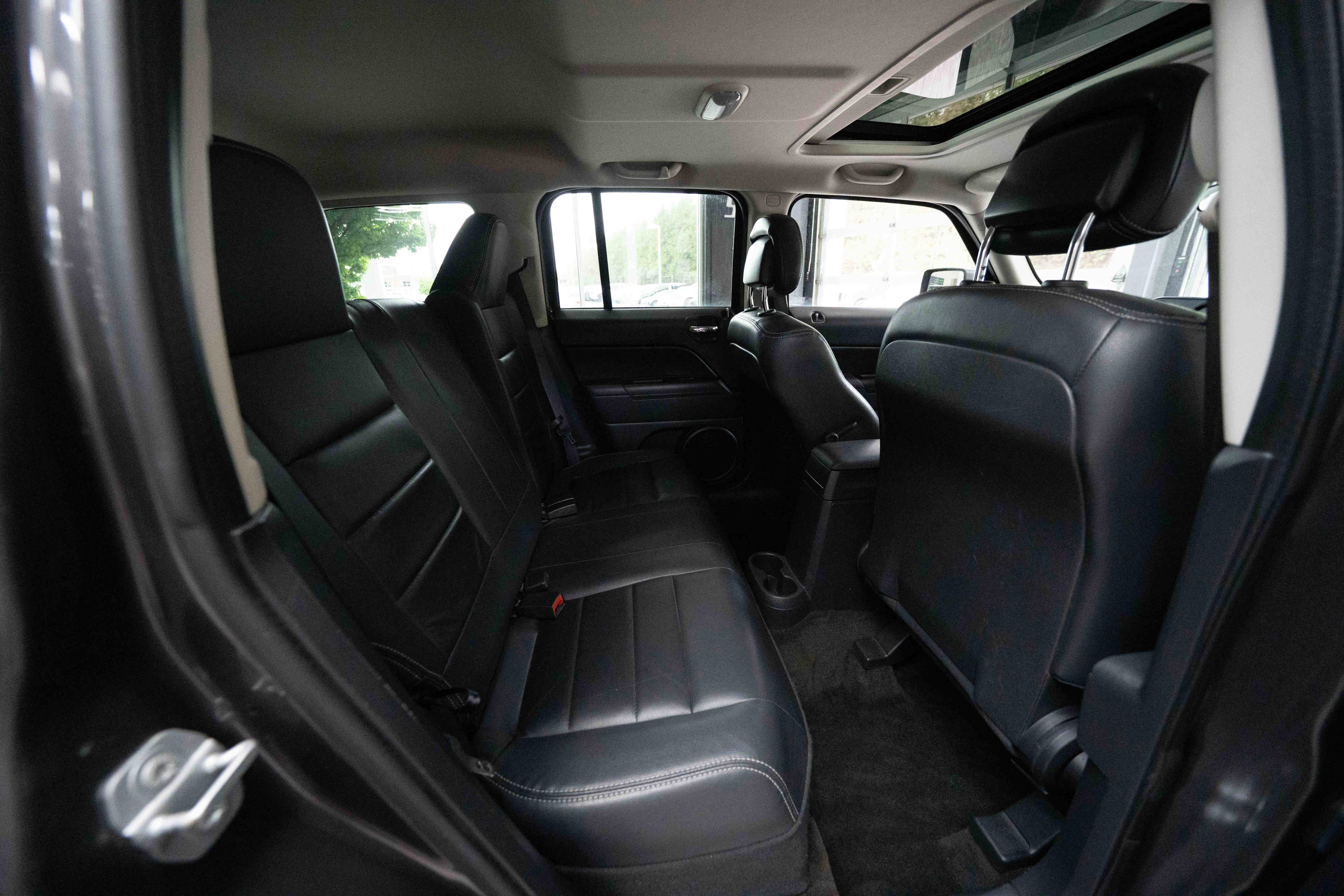 Used 2015 Jeep Patriot High Altitude AWD/4WD image 25
