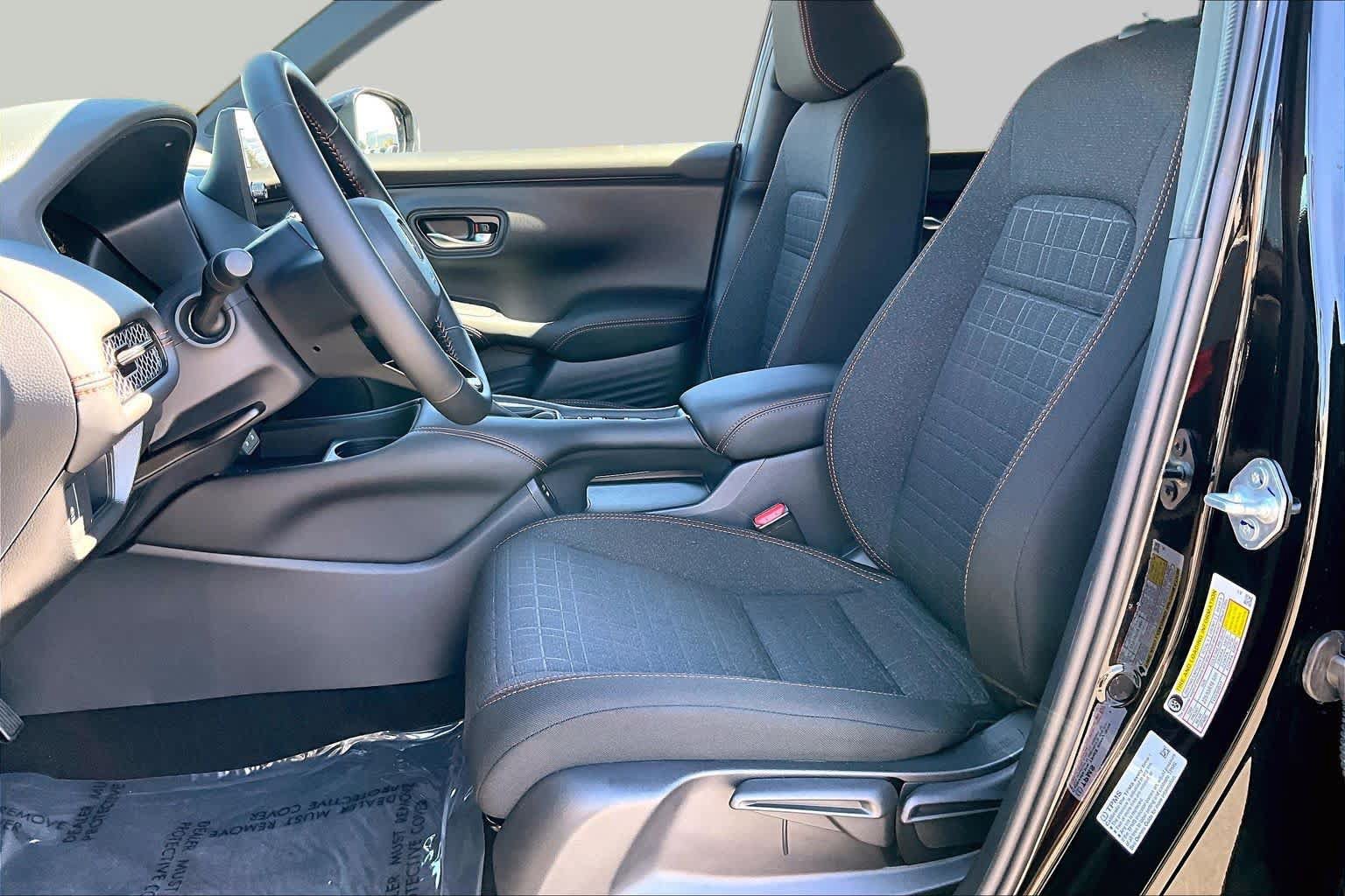 Used 2027 Honda HR-V Sport image 7