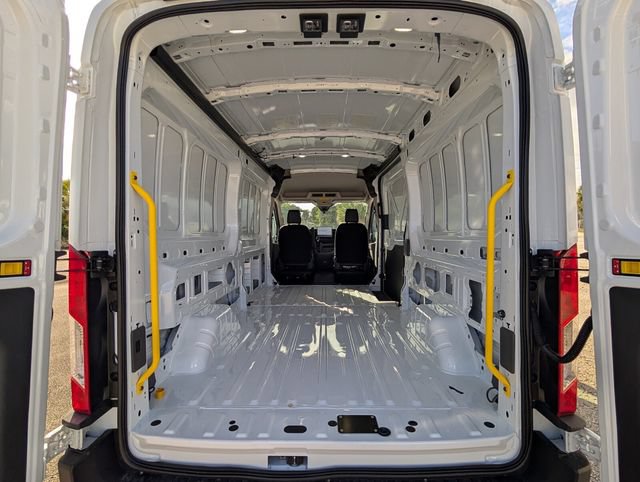 New 2026 Ford Transit 250 148 Medium Roof RWD image 6