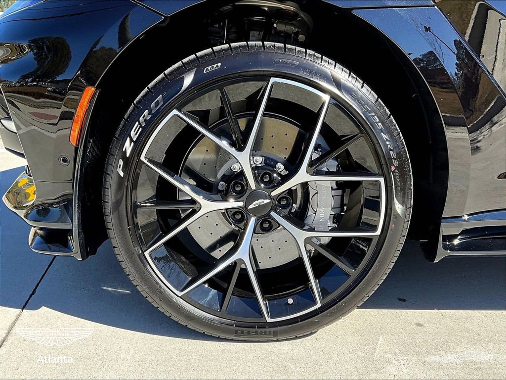 New 2026 Aston Martin DBX 707 image 11