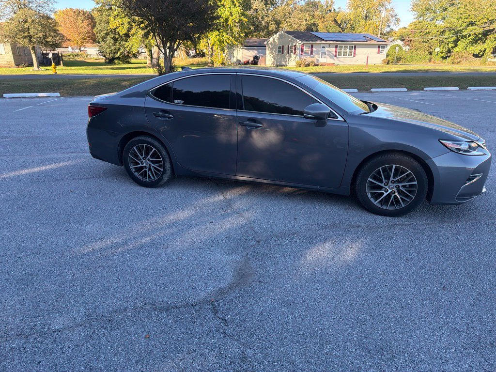 Used 2017 Lexus ES 350 w/ Navigation System Package FWD image 10