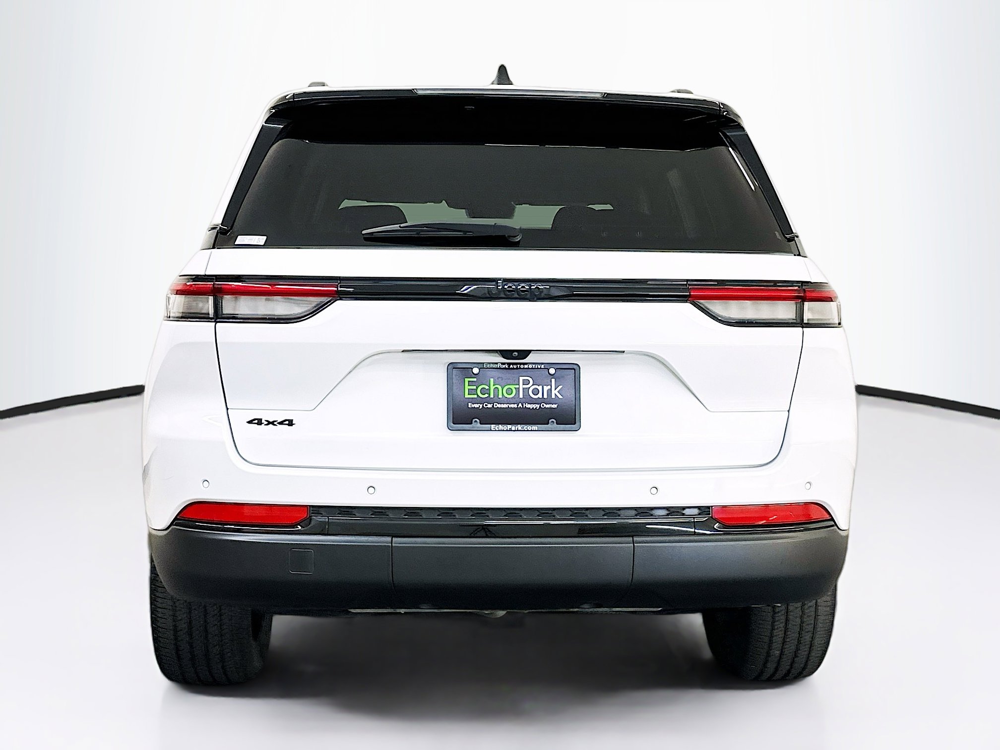 Used 2023 Jeep Grand Cherokee Altitude image 7