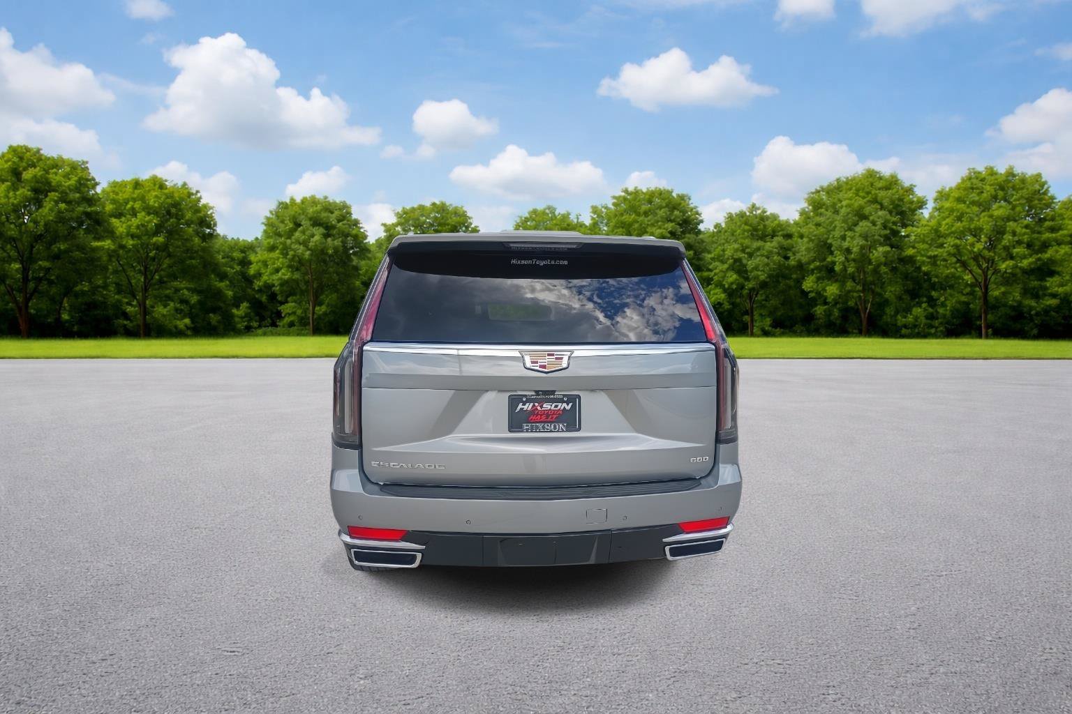 Used 2024 Cadillac Escalade Premium Luxury AWD/4WD image 6