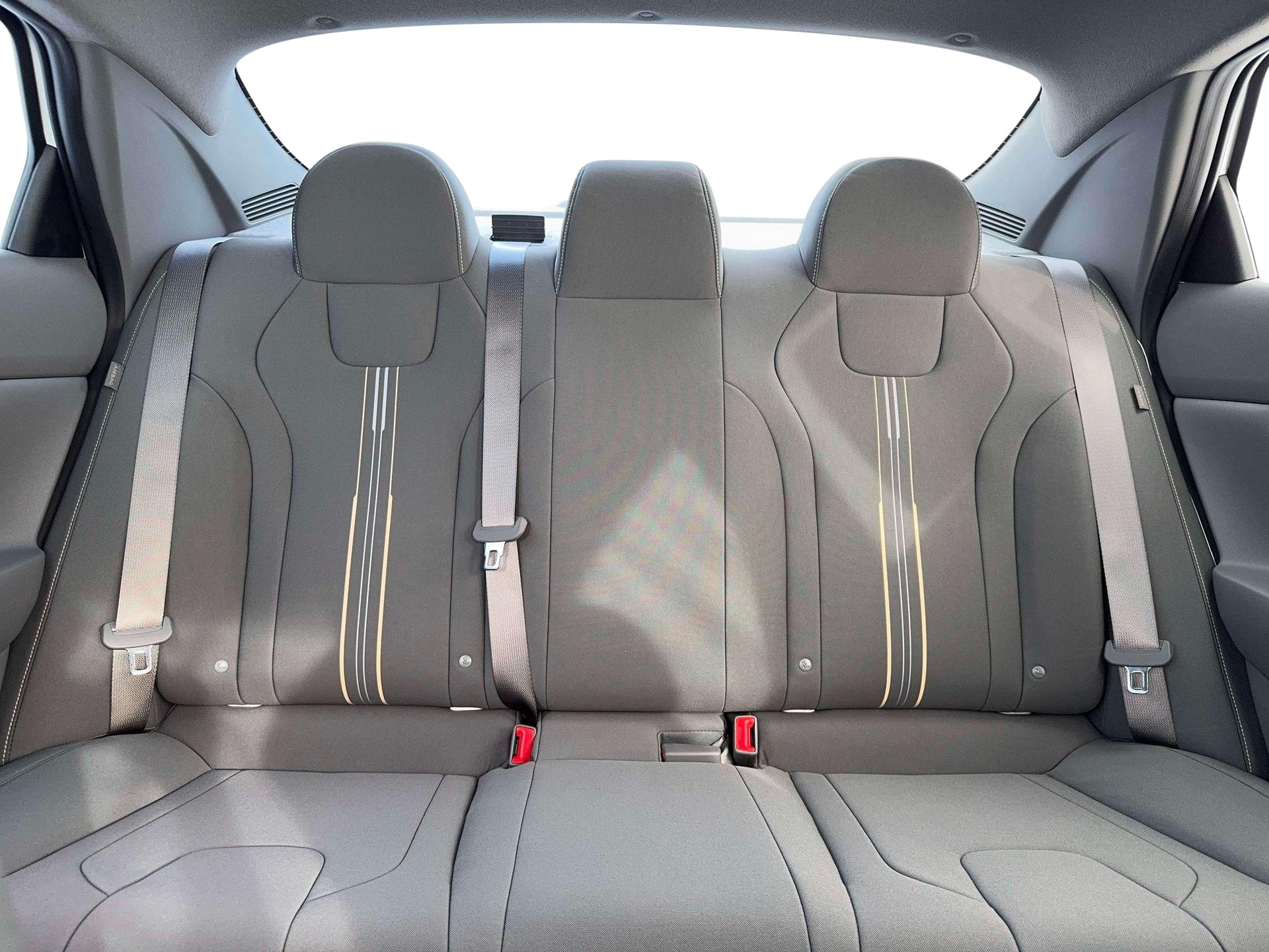 New 2026 Hyundai Elantra Sport FWD image 16