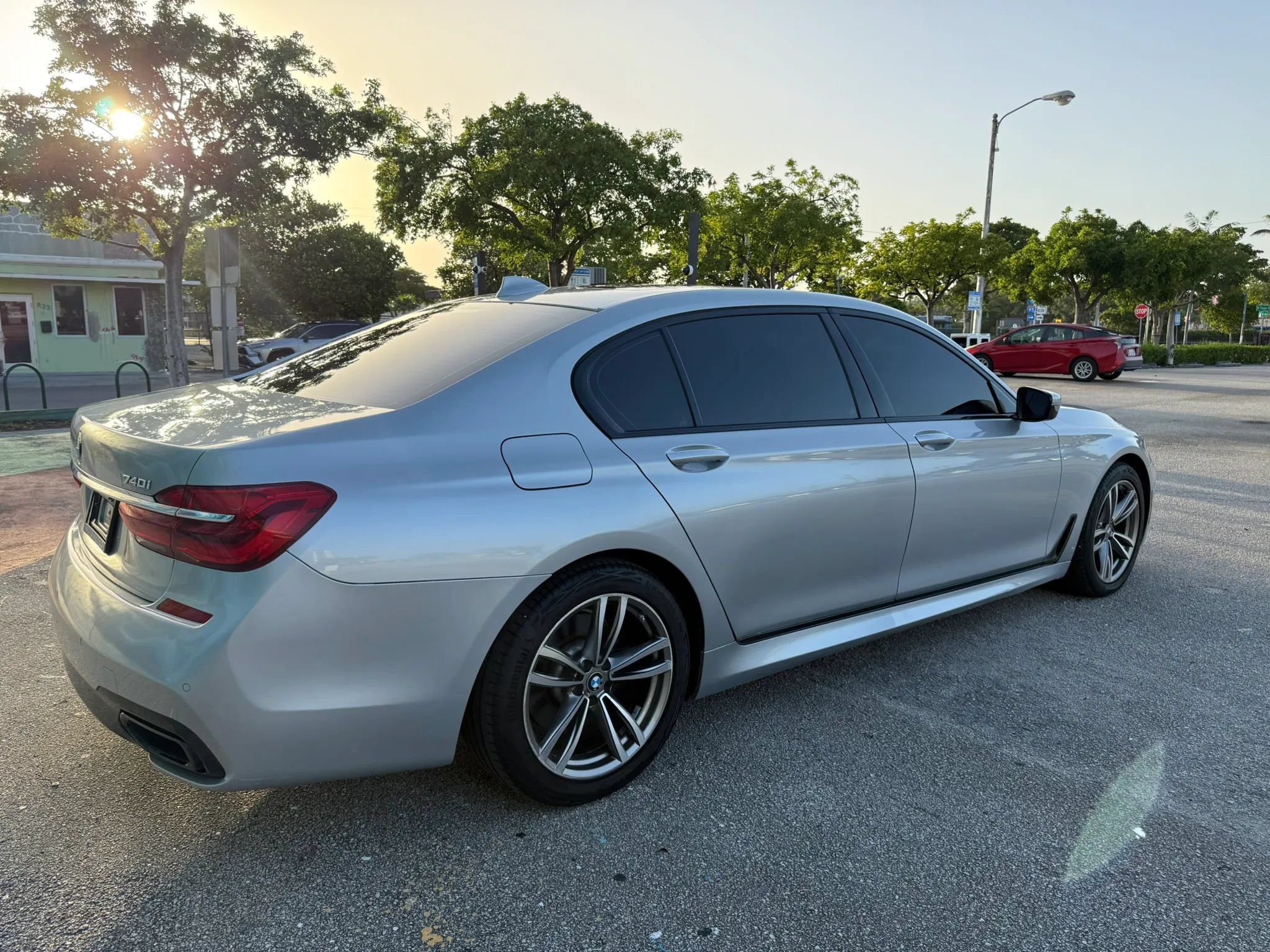 Used 2017 BMW 740i xDrive AWD/4WD image 29