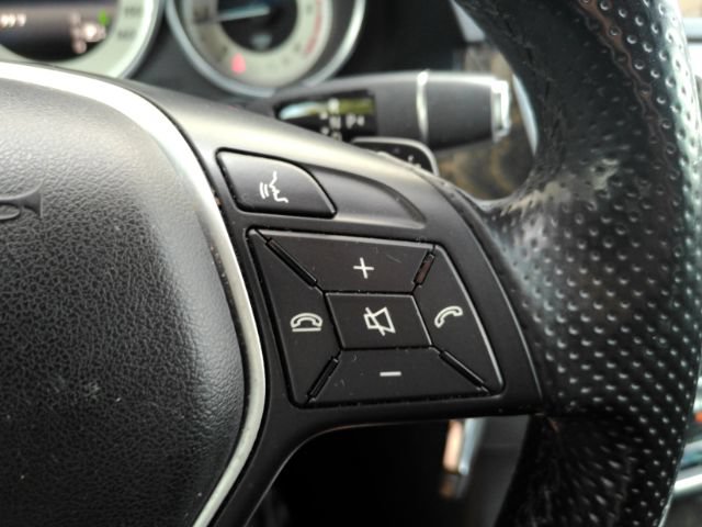 Used 2014 Mercedes-Benz E 250 BlueTEC Sedan image 38